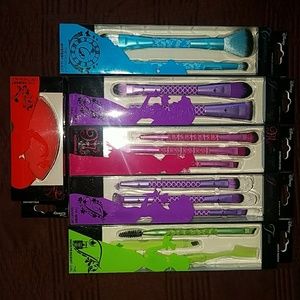 Disney make-up brushes